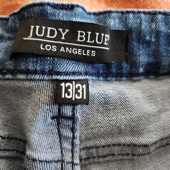 JUDY BLUE SPLATTER RELAXED FIT 5 POCKET JEANS - Picture 6 of 8